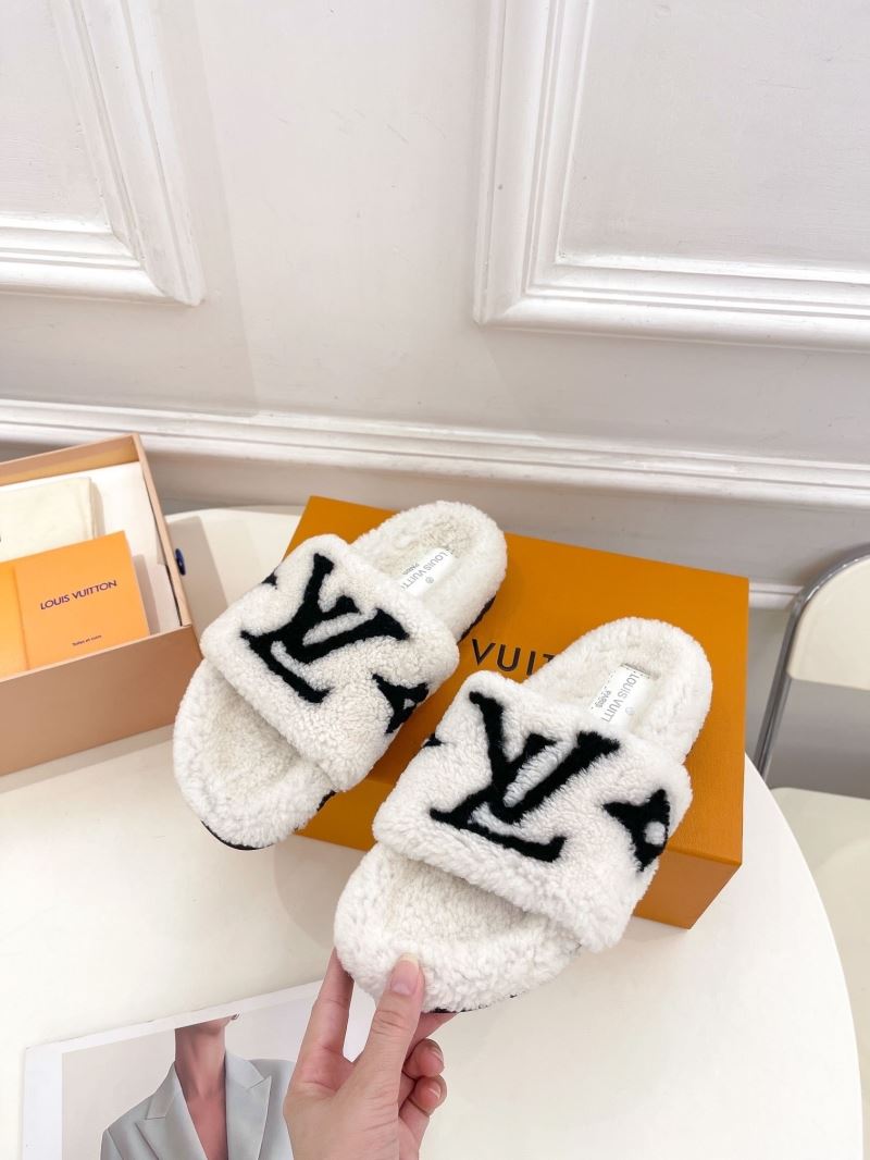 Louis Vuitton Slippers